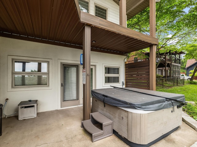 389 Lakeview Dr, Somerset, KY 42503 - view of patio / terrace featuring a hot tub