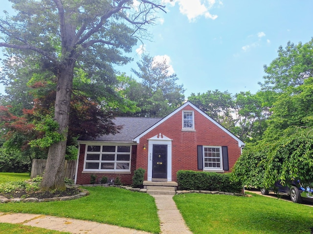 325 Dantzler Ct, Lexington, KY 40503 - bungalow-style home featuring brick siding