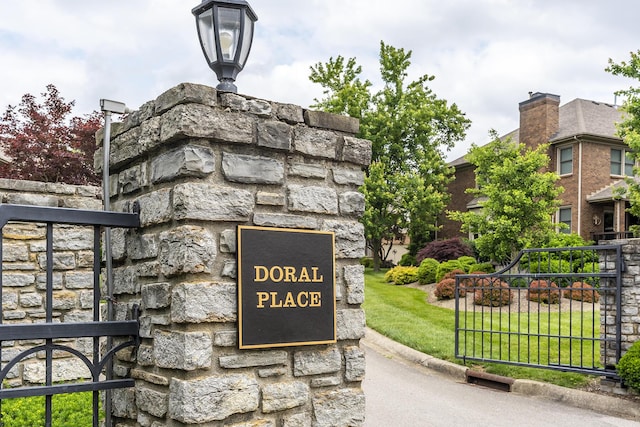3519 Doral Pl, Lexington, KY 40509 - community sign with a yard