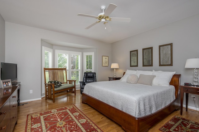 3519 Doral Pl, Lexington, KY 40509 - bedroom featuring light wood-style floors, baseboards, and ceiling fan