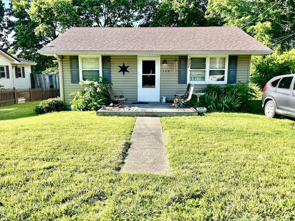 109 George St, Berea, KY 40403 - view of front of home featuring roof with shingles and a porch