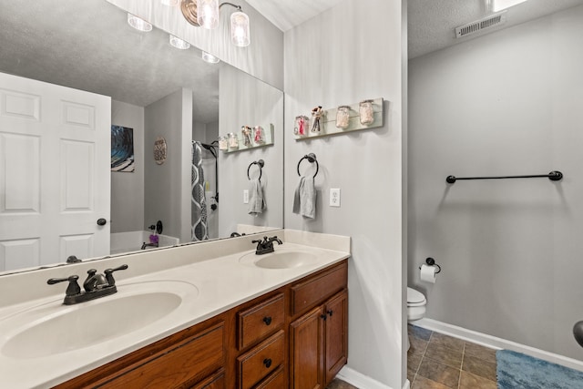 962 Cobble Dr, Richmond, KY 40475 - full bath with baseboards, toilet, and double vanity