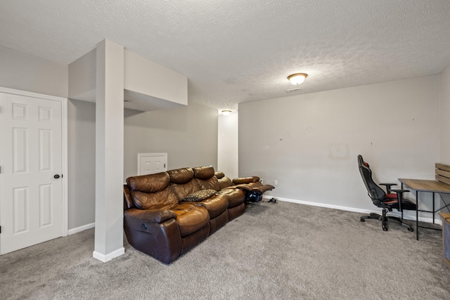 962 Cobble Dr, Richmond, KY 40475 - living area with carpet, baseboards, and a textured ceiling