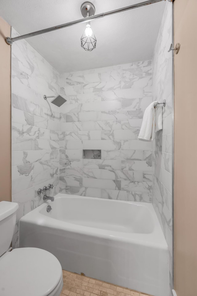 2121 Nicholasville Rd Unit 910, Lexington, KY 40503 - bathroom with toilet and shower / washtub combination
