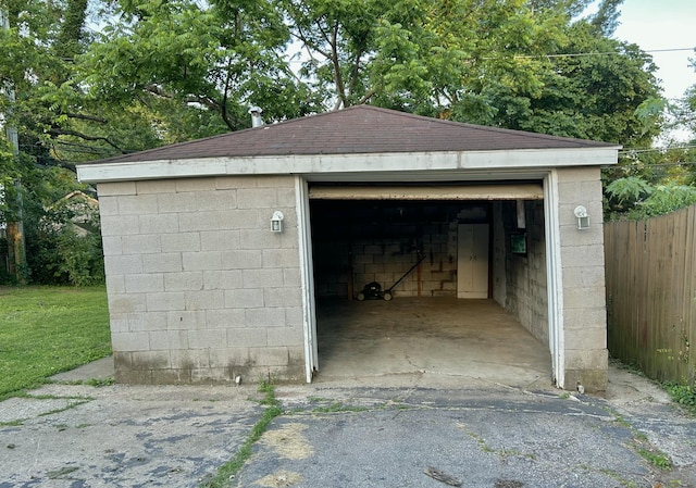 324 Glendale Ave, Lexington, KY 40511 - view of detached garage