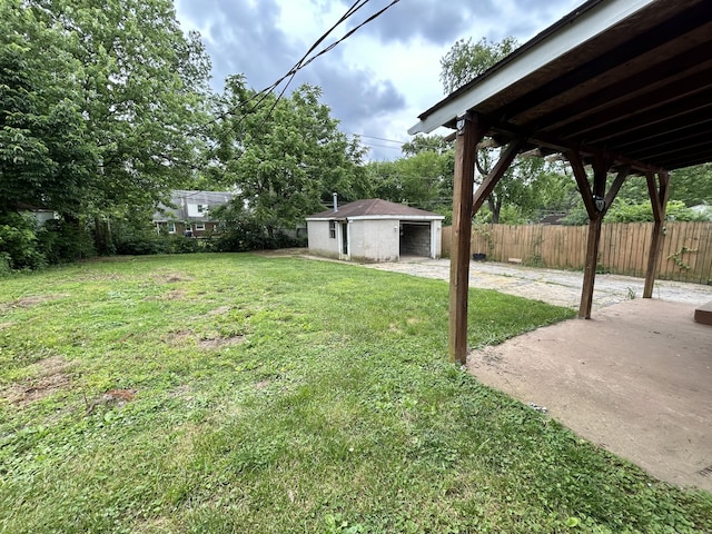 324 Glendale Ave, Lexington, KY 40511 - view of yard with a patio area