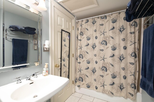 202 Thoroughbred Ln, Nicholasville, KY 40356 - full bathroom featuring a sink, tile patterned flooring, and shower / tub combo with curtain