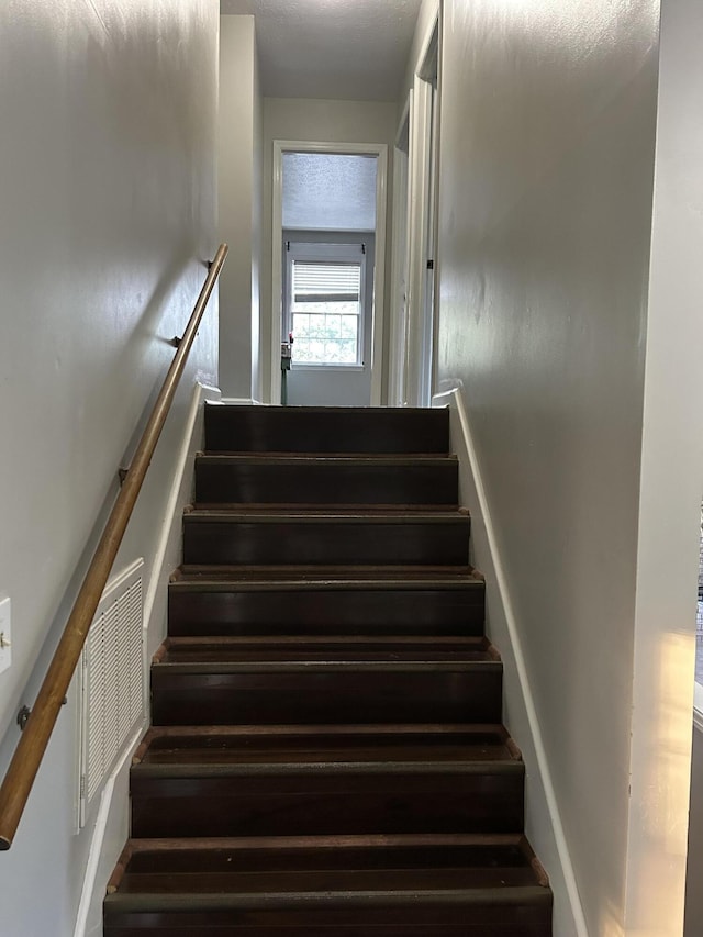 522 Countryside Cir, Mount Vernon, KY 40456 - view of stairway
