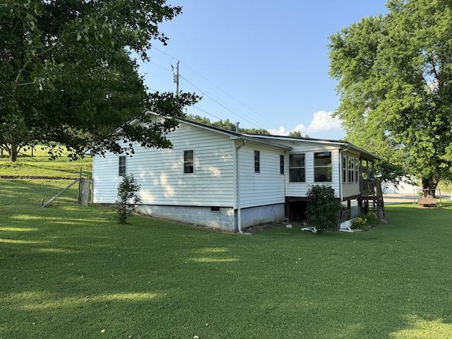 1034 Duncan Valley Rd, Monticello, KY 42633 - view of side of home featuring a lawn and crawl space