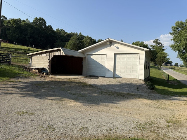 1034 Duncan Valley Rd, Monticello, KY 42633 - view of detached garage