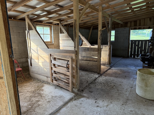 1034 Duncan Valley Rd, Monticello, KY 42633 - view of stable