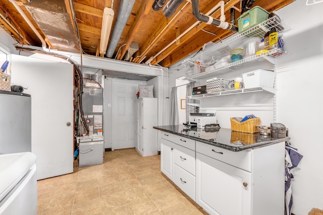 208 Westmoreland Ct, Georgetown, KY 40324 - unfinished below grade area with heating unit