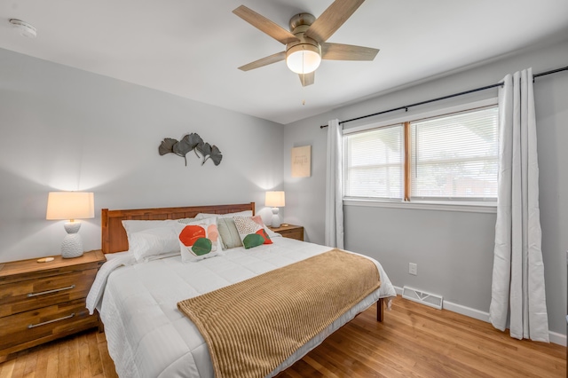 1626 Raleigh Rd, Lexington, KY 40505 - bedroom featuring light wood-type flooring and ceiling fan