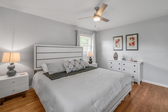 1626 Raleigh Rd, Lexington, KY 40505 - bedroom with wood finished floors and a ceiling fan