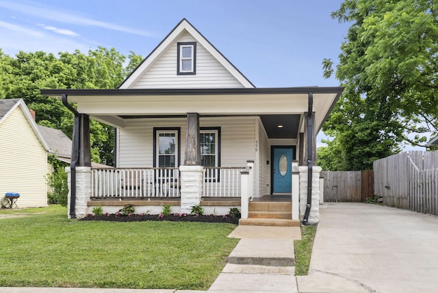 559 Breckenridge St, Lexington, KY 40508 - view of front of house featuring a porch and driveway