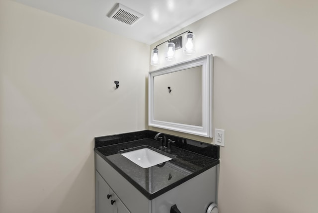 559 Breckenridge St, Lexington, KY 40508 - bathroom with vanity