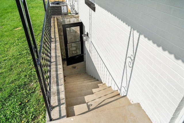 113 Buckwood Dr, Richmond, KY 40475 - view of stairway