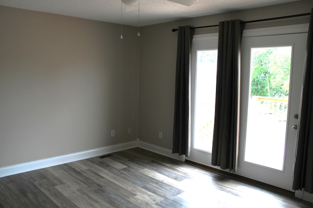 178 Ridgewater Dr, Somerset, KY 42503 - unfurnished room with wood finished floors, ceiling fan, and a textured ceiling