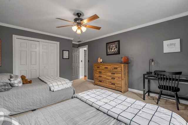 2245 Abbeywood Rd, Lexington, KY 40515 - carpeted bedroom featuring crown molding, a closet, baseboards, and a ceiling fan
