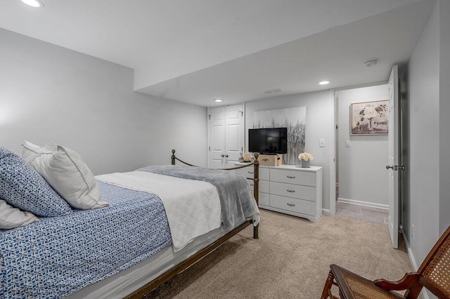 2245 Abbeywood Rd, Lexington, KY 40515 - bedroom featuring light carpet, recessed lighting, and baseboards