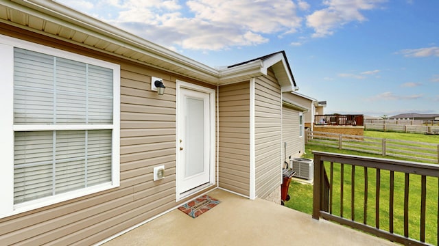 345 Memory Ln, Richmond, KY 40475 - doorway to property with a patio area and central AC unit