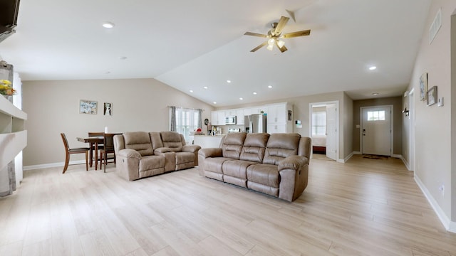 345 Memory Ln, Richmond, KY 40475 - living room featuring ceiling fan, light wood-style flooring, lofted ceiling, recessed lighting, and baseboards