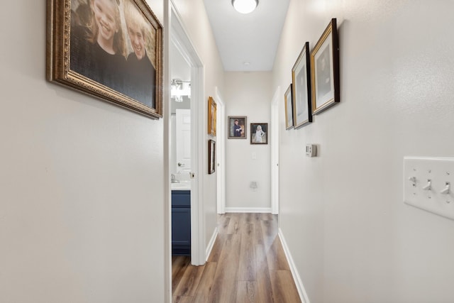 196 Academy Dr, Wilmore, KY 40390 - hall featuring wood finished floors and baseboards