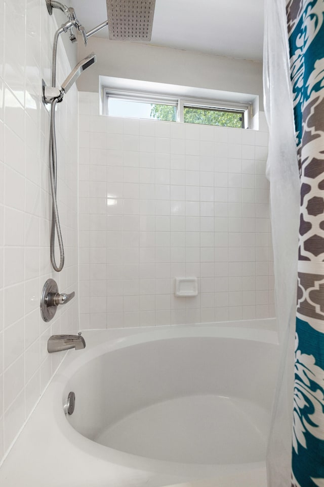 1748 Chandler Ln, Lexington, KY 40504 - full bathroom featuring shower / bathtub combination with curtain
