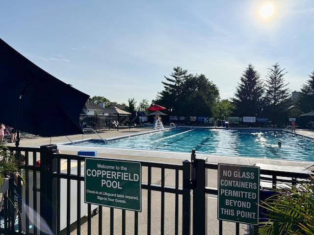 4516 Clubhouse Dr, Lexington, KY 40514 - view of community pool