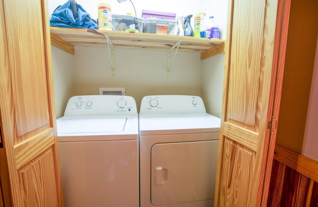 1150 Haynes Knob Rd, Somerset, KY 42501 - laundry area with washing machine and dryer