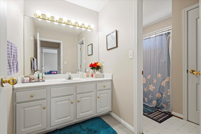 2713 Ella Rae Ct, Lexington, KY 40511 - full bathroom featuring vanity, baseboards, and curtained shower