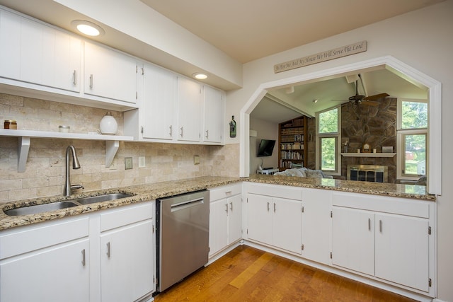 301 Atwood Dr, Lexington, KY 40515 - kitchen with dishwasher, a sink, a ceiling fan, vaulted ceiling, and open shelves