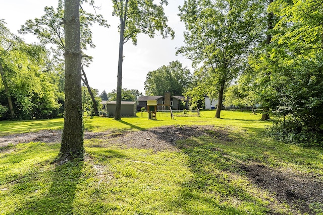 301 Atwood Dr, Lexington, KY 40515 - view of green lawn
