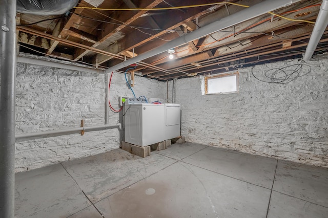 109 N Ashland Ave, Lexington, KY 40502 - basement featuring washer and clothes dryer