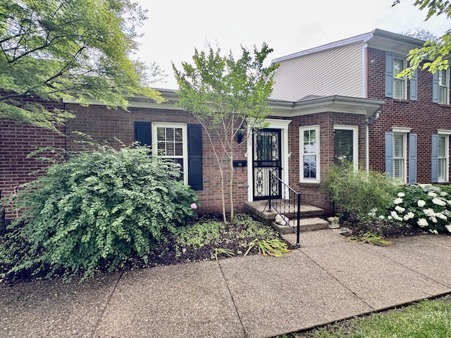 102 Savannah Way, Danville, KY 40422 - view of front facade featuring brick siding
