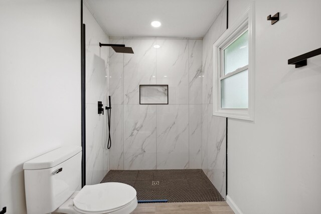 289 Mulberry Ct, Lexington, KY 40509 - full bath featuring toilet and a marble finish shower