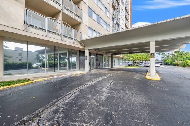 2121 Nicholasville Rd Unit 310, Lexington, KY 40503