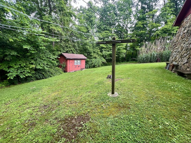 2369 Big Cave Rd, Mount Vernon, KY 40456 - view of green lawn