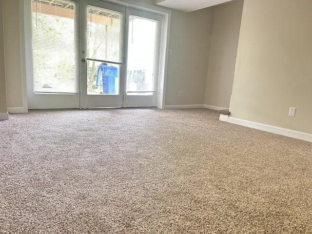 3154 High Ridge Dr, Lexington, KY 40517 - unfurnished room with healthy amount of natural light, carpet floors, and baseboards