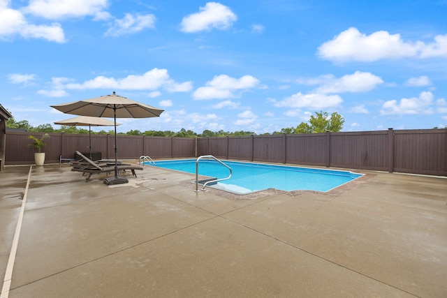 398 Arden Dr, London, KY 40741 - view of swimming pool featuring a patio