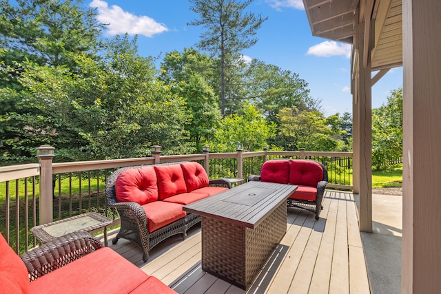 105 Wellington Cv, Danville, KY 40422 - wooden terrace with an outdoor hangout area
