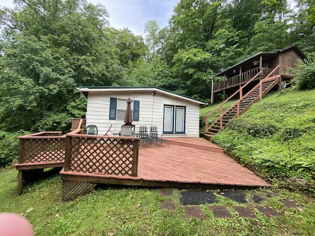 353 Stephens Dr, Somerset, KY 42501 - deck featuring stairs