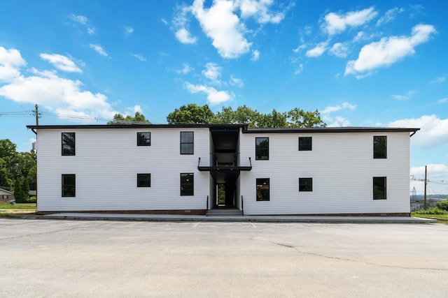 56 Hopewell Church Rd, Corbin, KY 40701 - view of building exterior with uncovered parking