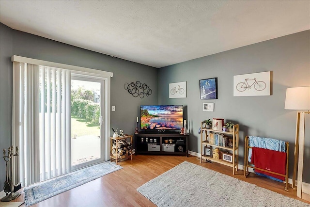 3471 Pimlico Pkwy Unit B, Lexington, KY 40517 - sitting room featuring wood finished floors
