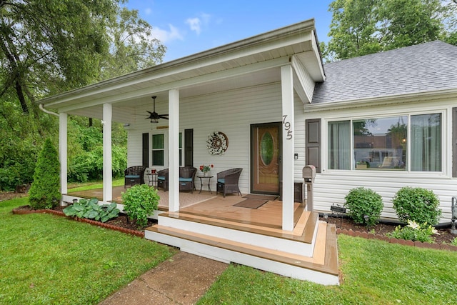 795 Allendale Dr, Lexington, KY 40503 - view of front of property with a ceiling fan, a front lawn, and a shingled roof