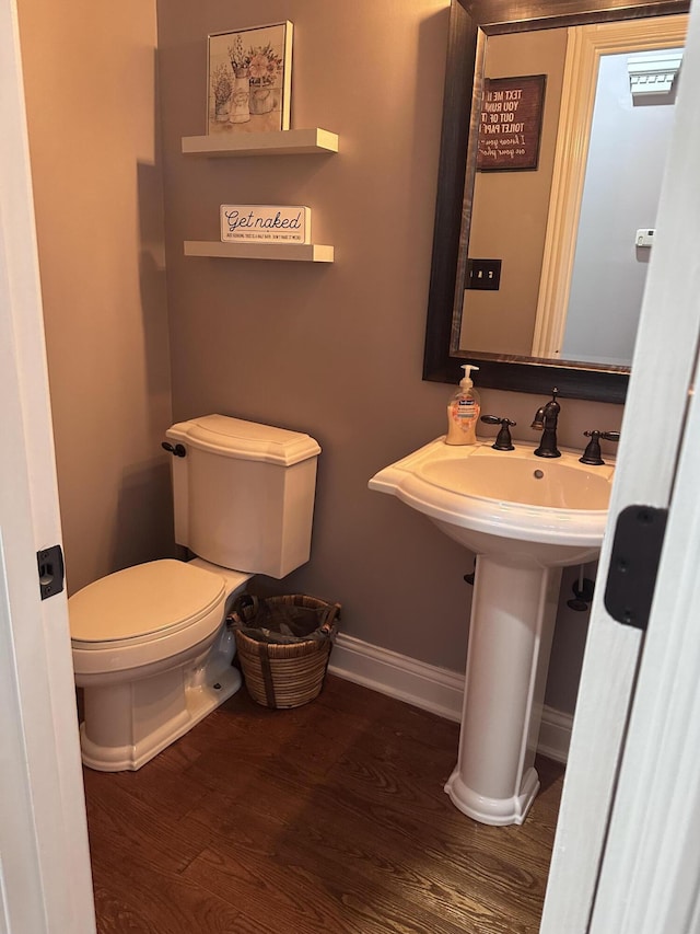 1404 Clubhouse Ln, Mt Sterling, KY 40353 - bathroom with baseboards, wood finished floors, and toilet