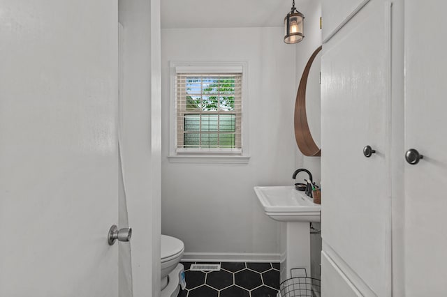 1128 Kiowa Trl, Frankfort, KY 40601 - bathroom featuring tile patterned floors and toilet