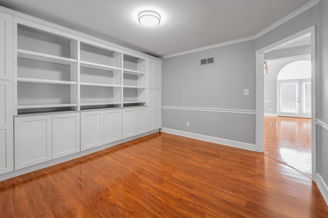 244 Chippendale Cir, Lexington, KY 40517 - unfurnished room with ornamental molding, wood finished floors, and baseboards