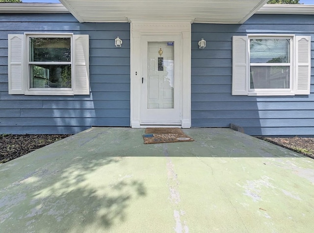 213 W Elm St, Nicholasville, KY 40356 - view of doorway to property