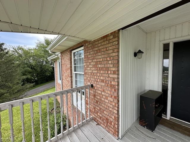 100 Mockingbird Hill Ln, Corbin, KY 40701 - view of wooden terrace